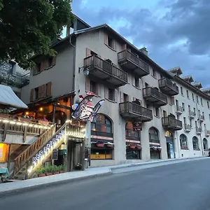  Hotel Des Alpes - Skiers & Bikers